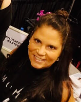 Suzanne Snell Human Resources & Recruiting logo